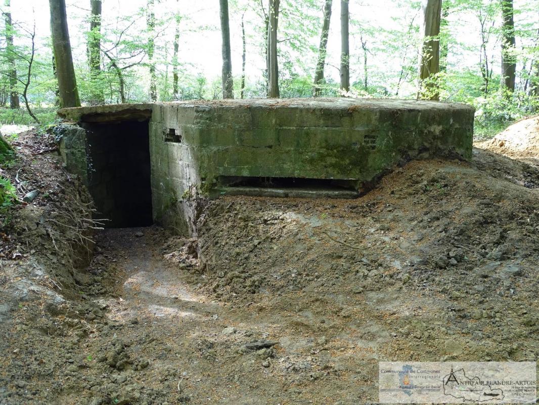 L'entrée du bunker de tir